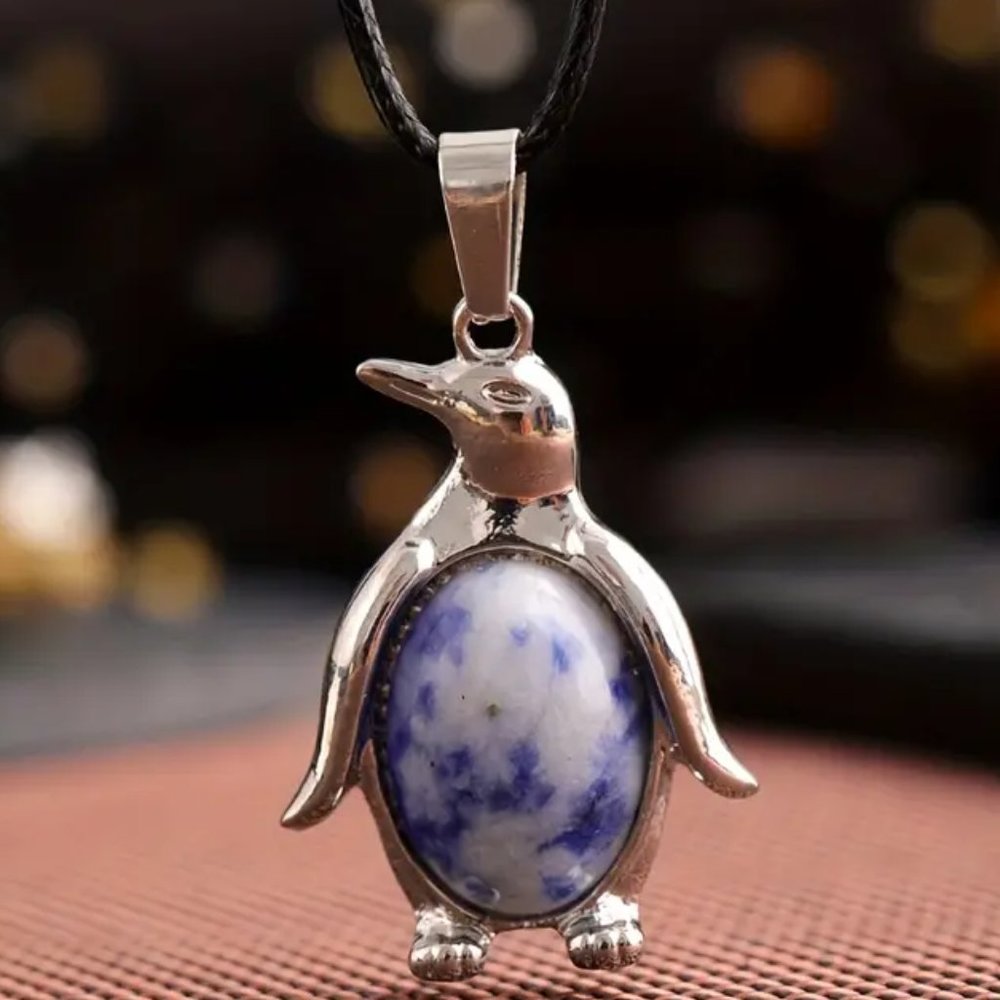 Sodalite Natural Stone Penguin Shaped Pendant Necklace Healing Gemstone Pendant